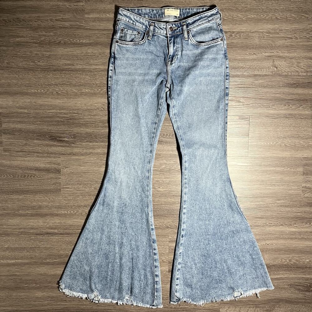 Free People We The Free Emre Jeans Women's 28 Blue Low Rise Flare OB2349359 EUC